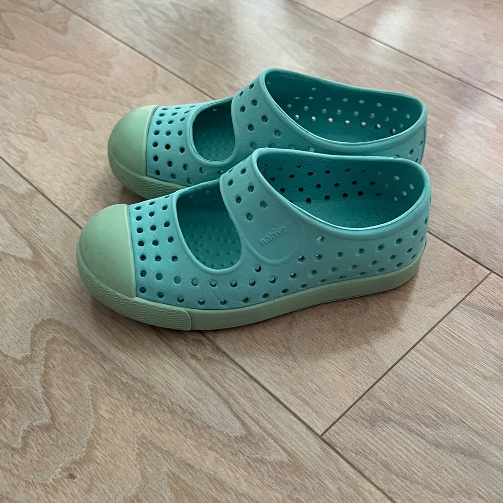 Native mary-jane slip on shoes size c8 toddler
